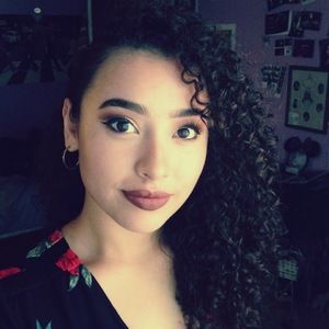 Meet your Posher, Yolimarie